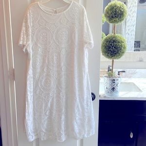 Bundle 5/$25 - White Lace Dress XL
